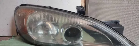 Nissan Primera Headlight/headlamp 8900590