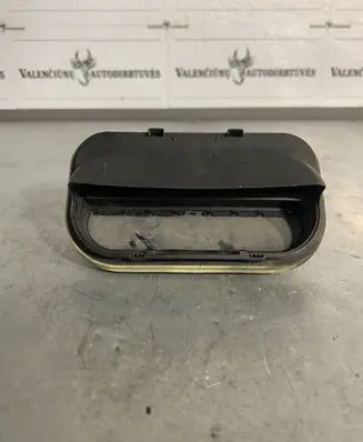 Mercedes-Benz B W246 W242 Quarter panel pressure vent A2048300442