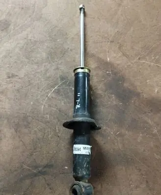 Mitsubishi Endeavor Rear shock absorber/damper MN101180