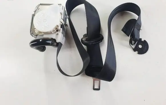 Opel Vivaro Front seatbelt