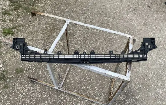 Mercedes-Benz C W205 Front bodywork piece A2056204101