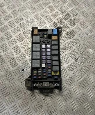 KIA Sorento Fuse module