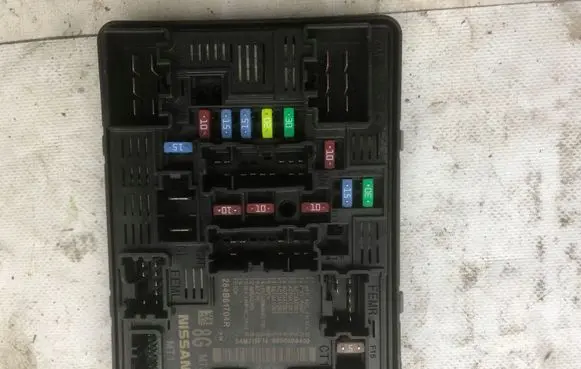 Renault Clio V BSM Control unit 284B61704R