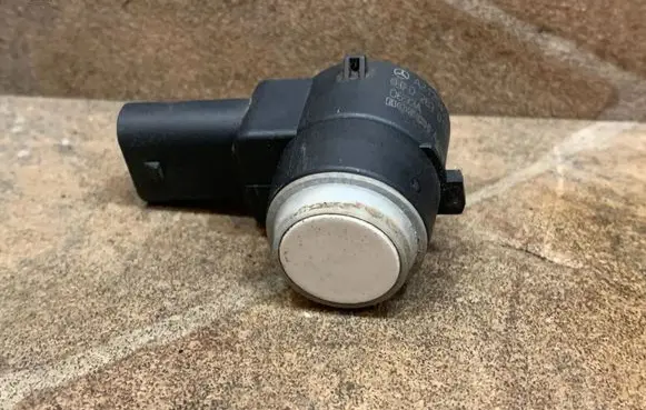 Mercedes-Benz E W212 Parking PDC sensor A2125420018