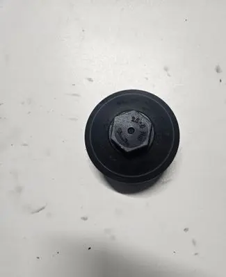 Volkswagen PASSAT B6 Oil filter cover 045115433B 045115433