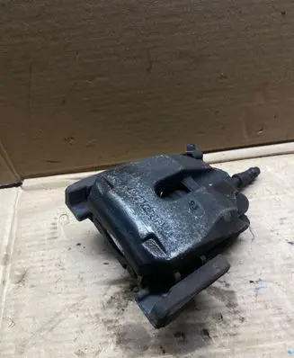 BMW 5 E39 Front brake caliper