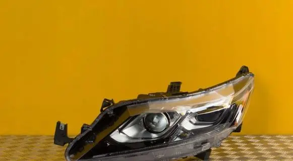 Mitsubishi Eclipse Cross Headlight/headlamp 8301D319 1-ECLIPSECROSS
