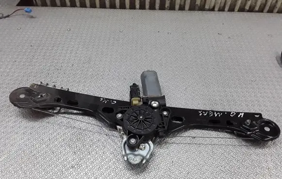 Mercedes-Benz C W203 Rear door window regulator with motor 104048XXX