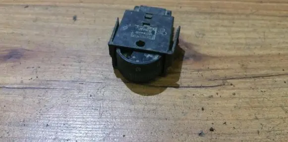 Headlight level height control switch