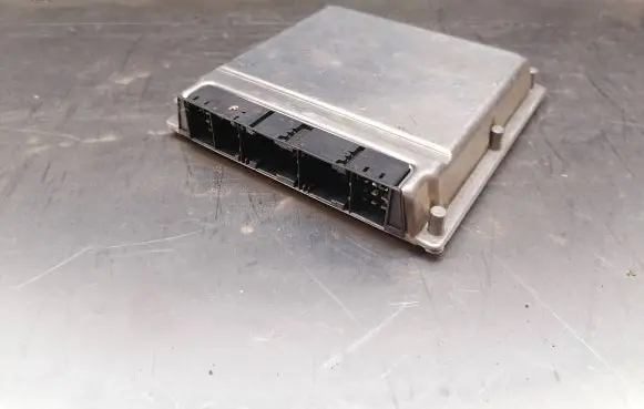 Audi A8 S8 D2 4D Engine control unit/module 4D0907409A 0281001867