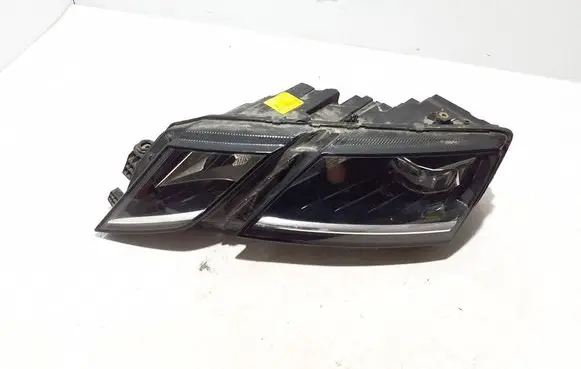 Skoda Octavia Mk3 (5E) Headlight/headlamp 5E1941015F