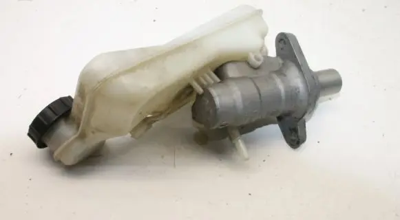 Ford Mondeo MK IV Master brake cylinder