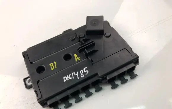 Mercedes-Benz C W205 Fuse box set A2055402850