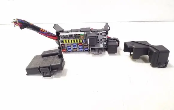 Volvo XC60 Relay mounting block DPN13800159HWB V23134J52X346 6G9T14B192CA