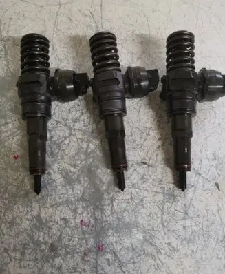 Audi A2 Fuel injector 038130073BA