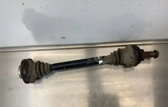 BMW 7 E38 Rear driveshaft 1229729