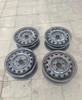 Hyundai i30 R15 steel rim 529101H500