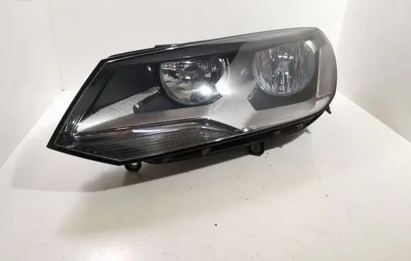 Volkswagen Touareg II Headlight/headlamp 7P2941005 1LJ01032823