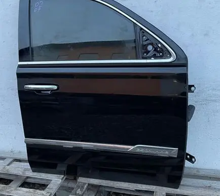 Cadillac Escalade IV Front door 432523623562345