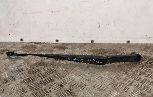 Subaru Forester SK Front wiper blade arm 2727