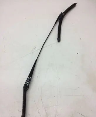 Ford Focus Front wiper blade arm 4M5117526CB