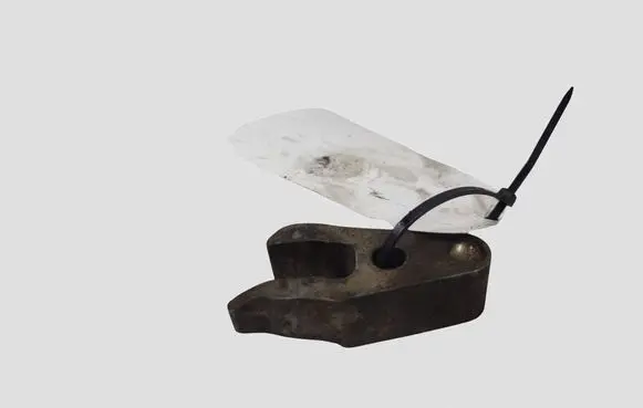 Mercedes-Benz E W212 Fuel Injector clamp holder