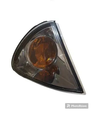 Toyota Avensis T220 Front indicator light 8151005030