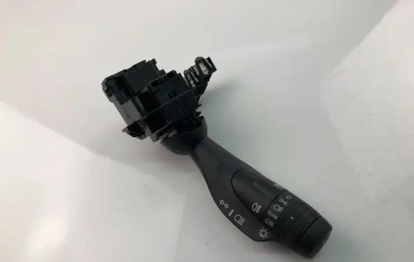 Volvo XC60 Indicator stalk E112060