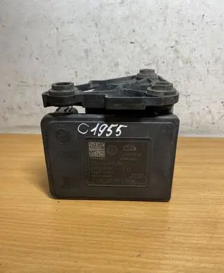Volkswagen Golf VII ABS Pump 5Q0614517 C1955