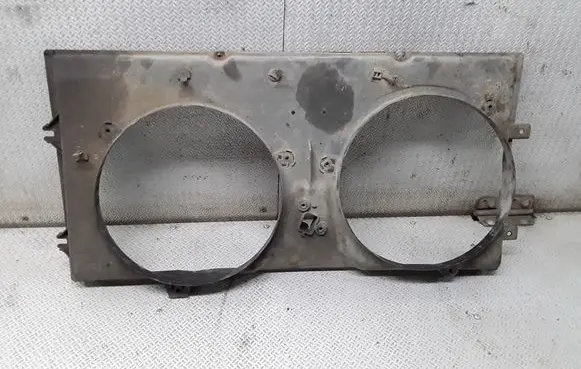 Volkswagen Transporter - Caravelle T4 Radiator cooling fan shroud 701121207B