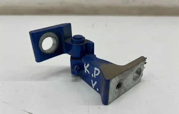 Audi A3 S3 8V Front door upper hinge 8X0831403B