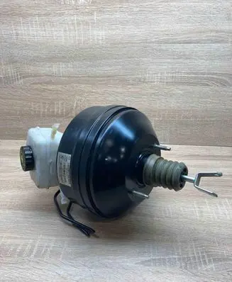 BMW 3 F30 F35 F31 Brake booster 6798425 1818680 0204818398