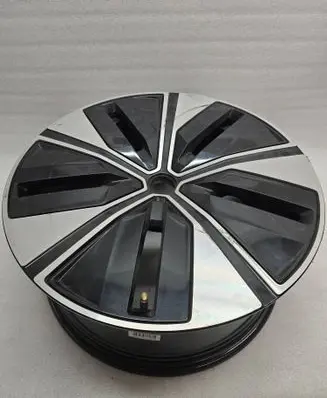 Volvo EX30 R20 alloy rim 312010