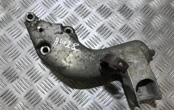 Peugeot 206 Engine mounting bracket 9634999680