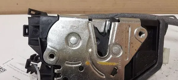 BMW 3 F30 F35 F31 Front door lock A053702