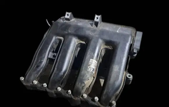 BMW 5 E60 E61 Intake manifold 7787318