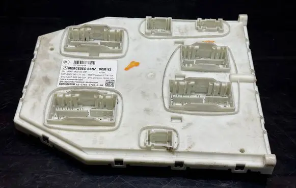 Mercedes-Benz Sprinter W907 W910 Fuse box set A9079000305 A9079025603