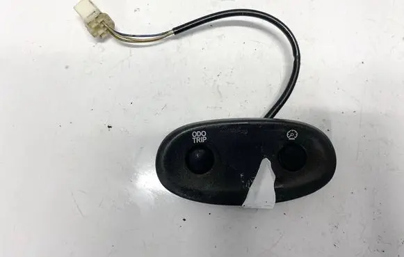 Toyota Yaris Verso Cruise control switch 1751T99