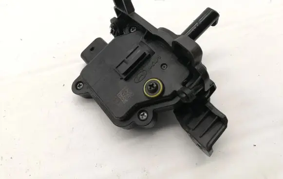 Hyundai Kona I A/C air flow flap actuator/motor 