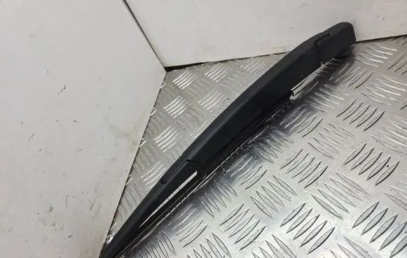 Nissan Qashqai Rear wiper blade arm W000057536