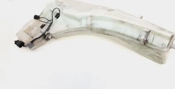 BMW X5 E70 Windshield washer fluid reservoir/tank 7161476 7161475