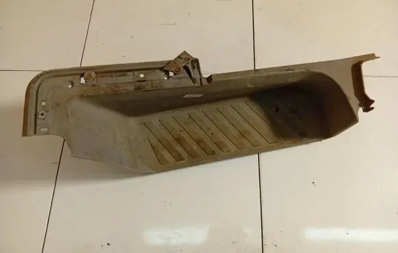 Mercedes-Benz Sprinter W906 Front sill trim cover A9066860010