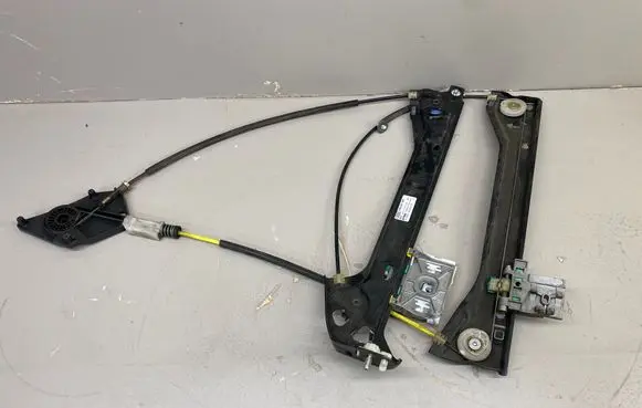 Audi TT TTS RS Mk3 8S Front window lifting mechanism without motor 8S0837462 1021C16079109