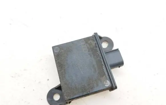 Volkswagen Touareg II Tire pressure sensor 7PP907283 053300501 4219934