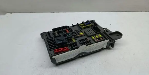 BMW X5 E70 Fuse module 6931687