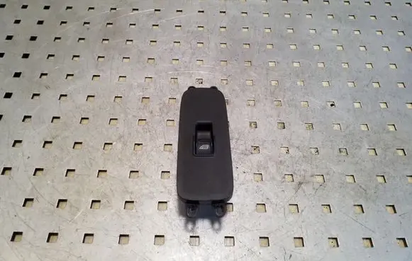 Volvo V50 Electric window control switch 30773214