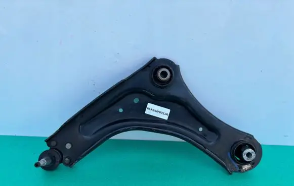 Renault Laguna III Front control arm 545010008R