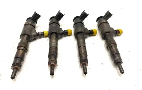 Peugeot 308 SW Fuel injectors set 0445110566