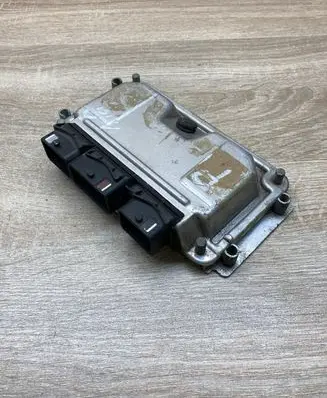 Citroen Xsara Picasso Engine control unit/module ECU 9637839580 0261206633