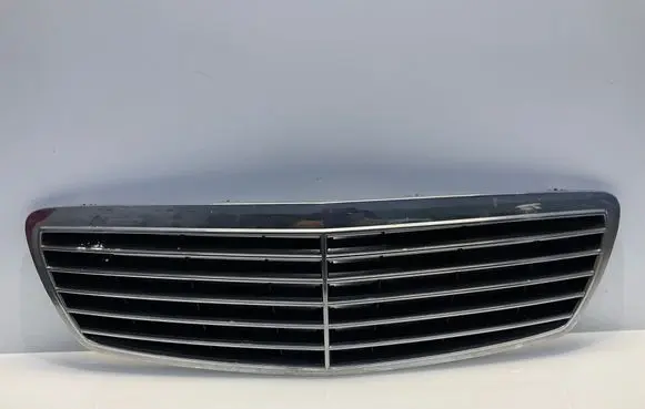 Mercedes-Benz E W211 Front grill A2118800583 2118800583